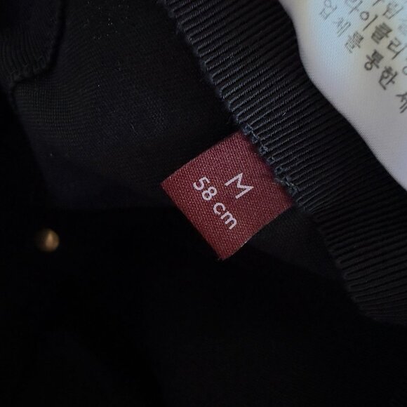 NWT GUCCI Baseball Cap This Season'S Logo Navy Cap Size M 58 Cm - Picture 9 of 10